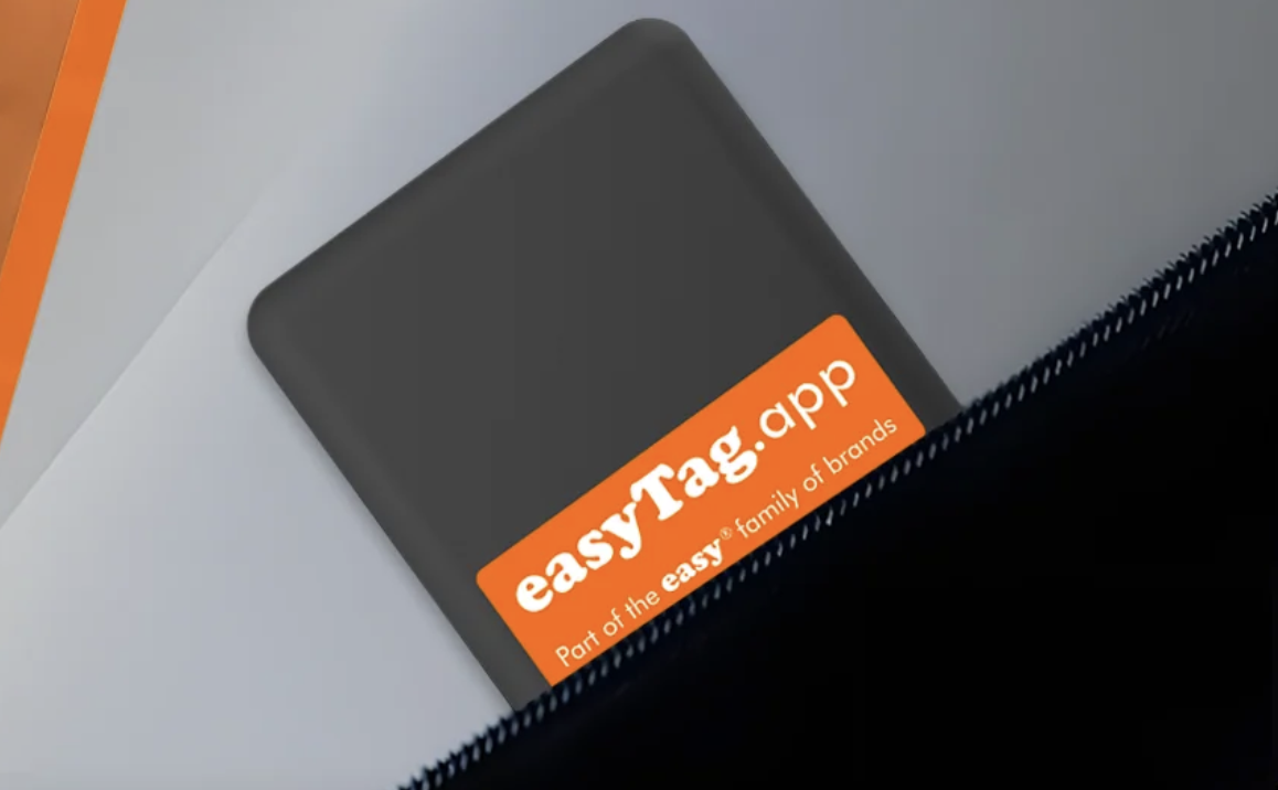 easyTag tracker with orange easy family branding, pictured in easy.com’s Samsung launch article.